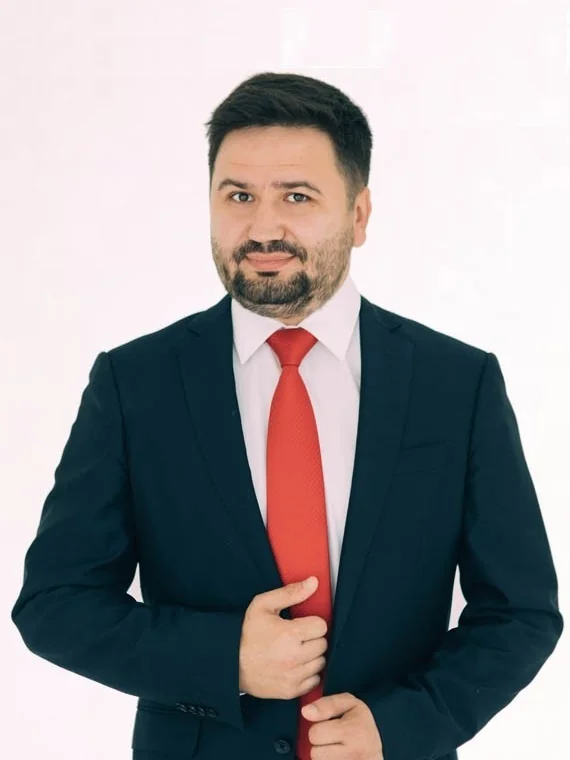 Федоров Вадим Николаевич — ортопед · директор · основатель